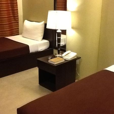 One Hive Hotel And Suites Surigao Eksteriør billede